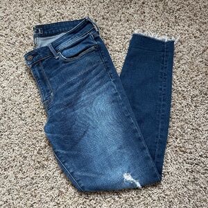 Abercrombie & Fitch Harper Ankle Jeans Medium Wash Distressed Size 28 Regular